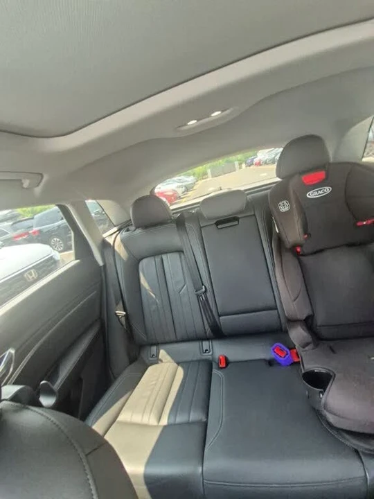 2021 Audi e-tron - Image 9 of 10
