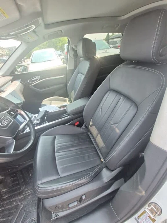2021 Audi e-tron - Image 8 of 10