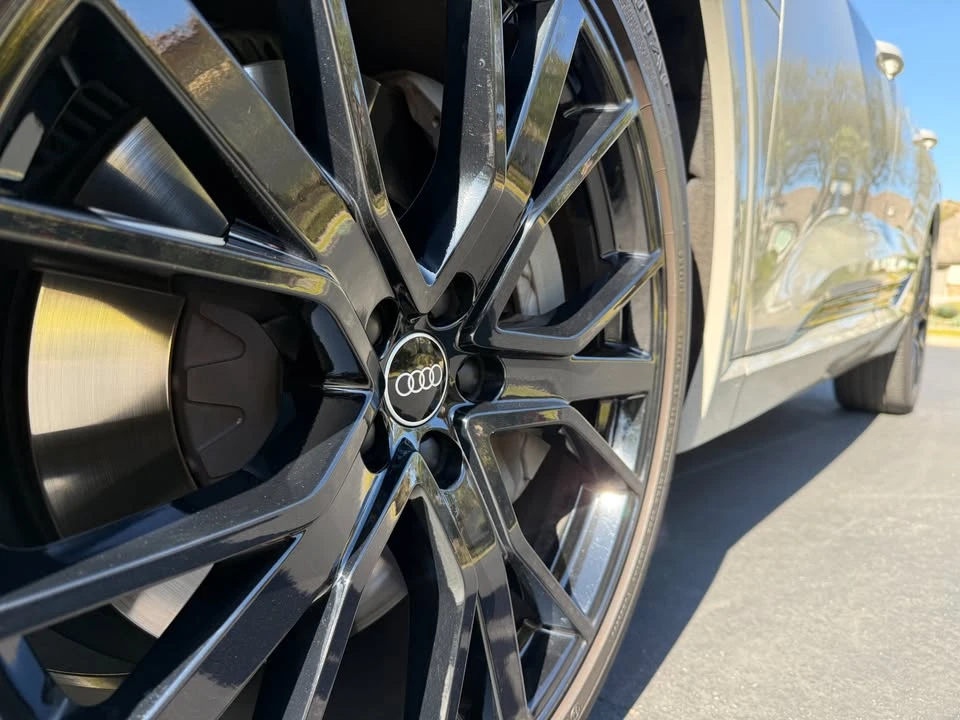 2021 Audi e-tron - Image 10 of 20