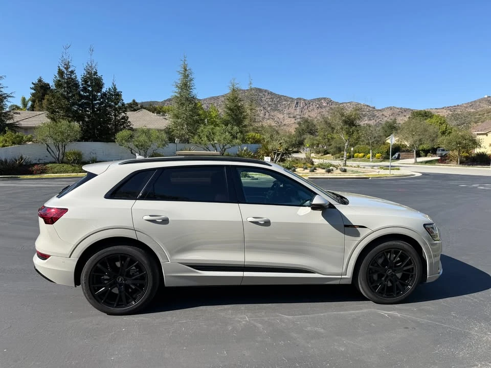 2021 Audi e-tron - Image 3 of 20