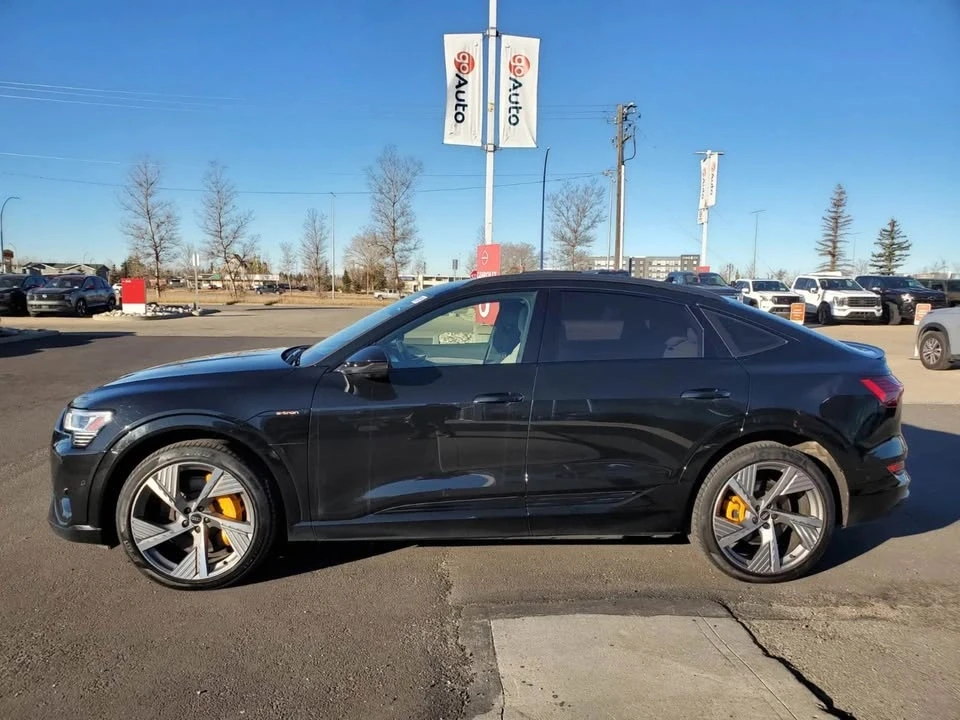 2021 Audi e-tron - Image 2 of 12