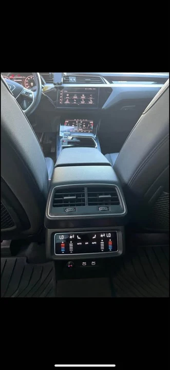 2021 Audi e-tron - Image 9 of 10