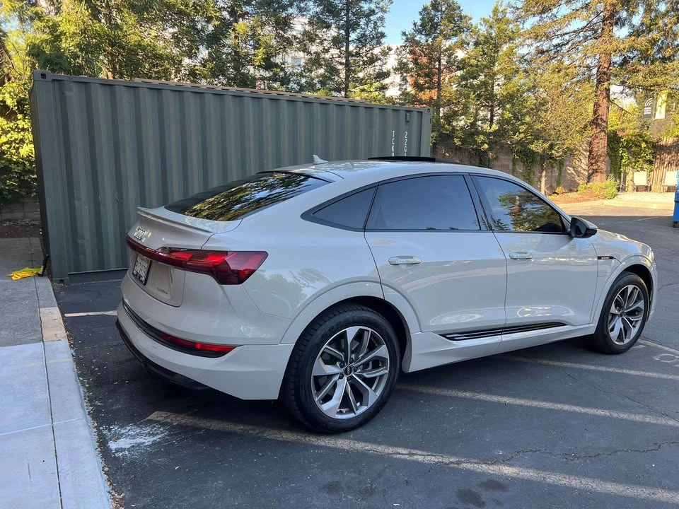 2021 Audi e-tron - Image 4 of 9