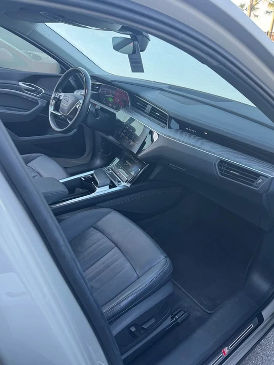 2021 Audi e-tron - Image 9 of 13