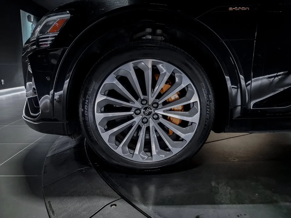 2021 Audi e-tron - Image 9 of 20