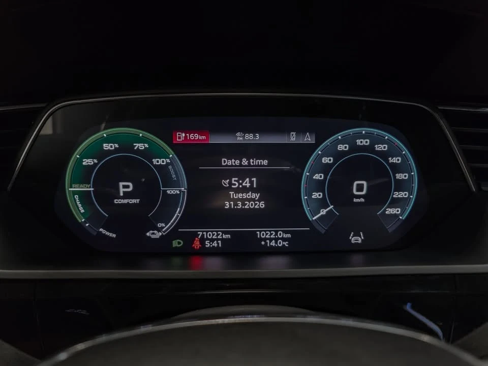 2021 Audi e-tron - Image 12 of 20