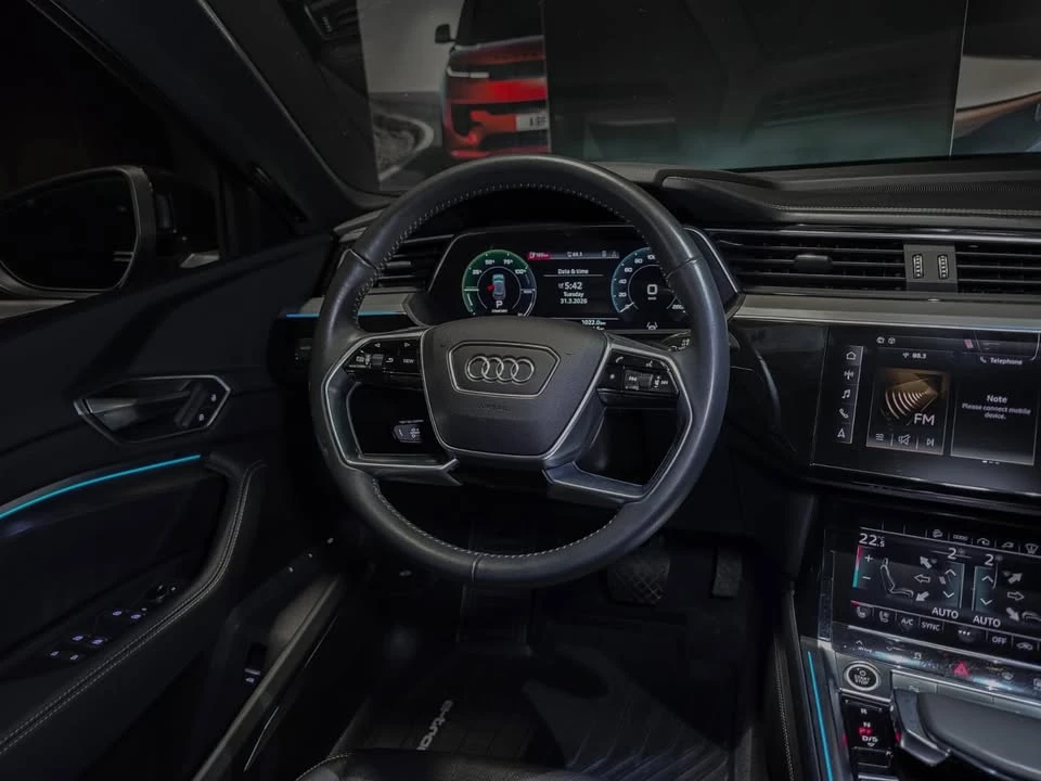 2021 Audi e-tron - Image 11 of 20