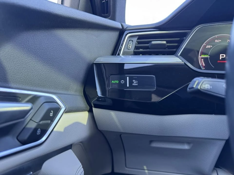 2021 Audi e-tron - Image 14 of 20