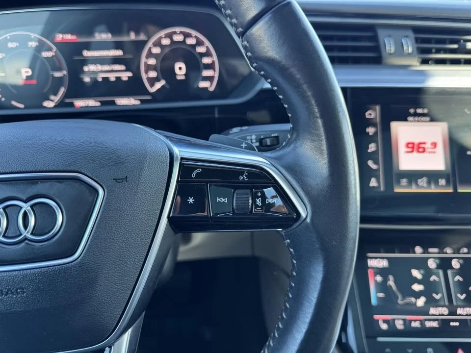 2021 Audi e-tron - Image 17 of 20