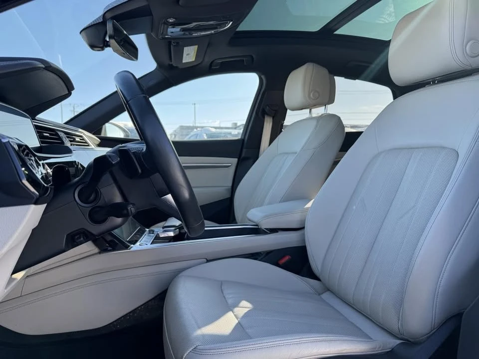 2021 Audi e-tron - Image 10 of 20
