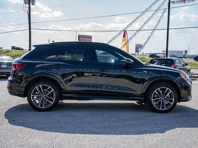 2021 Audi F3 Q3 - Image 3 of 9