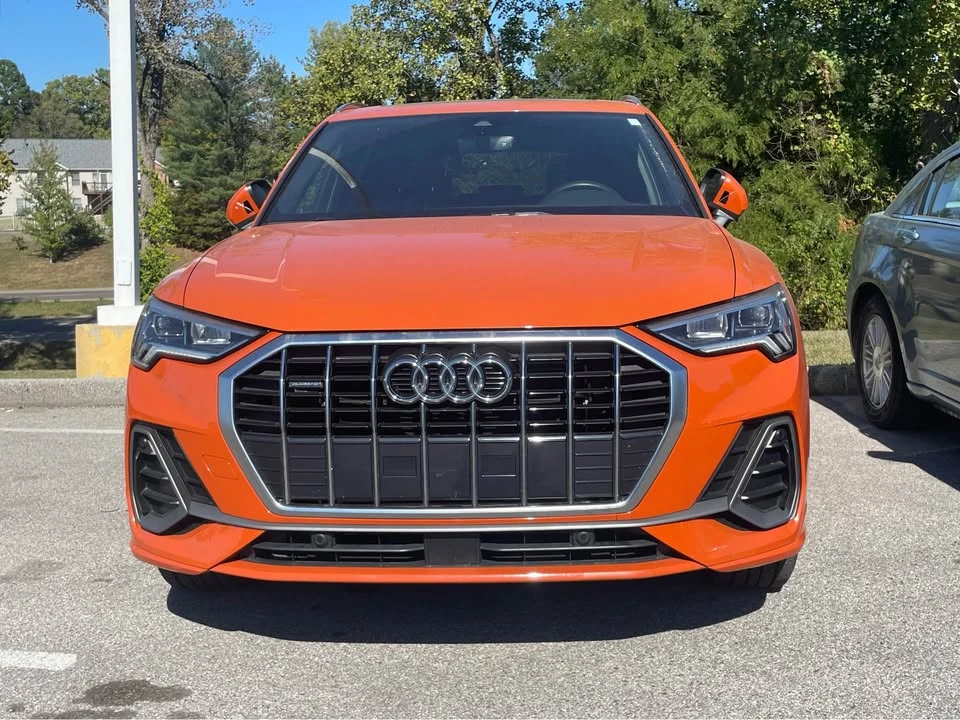 2021 Audi F3 Q3 - Image 2 of 3