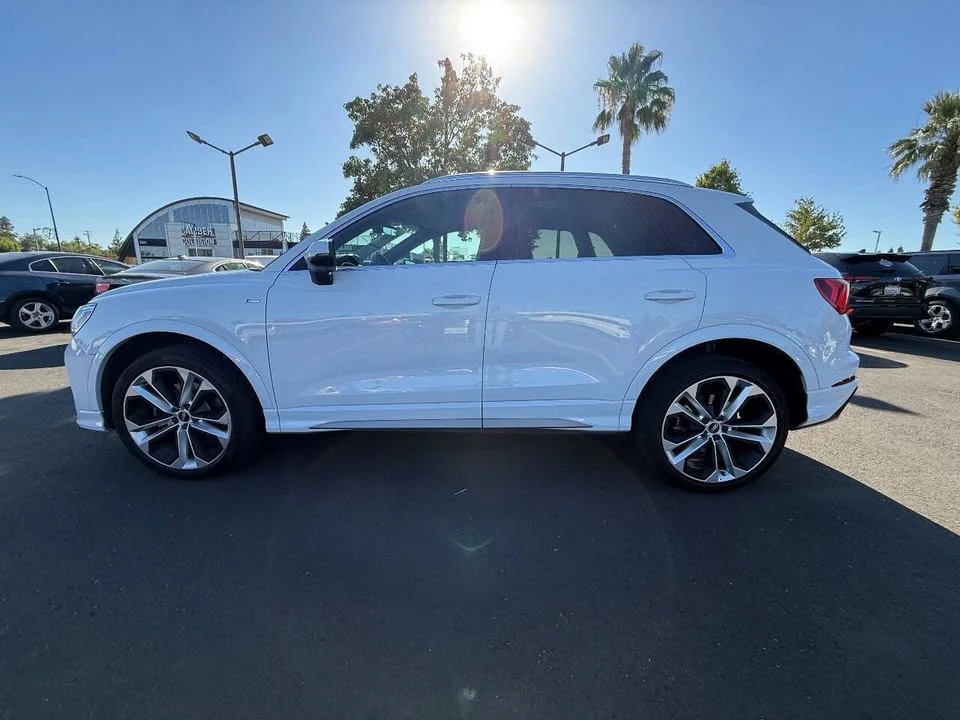 2021 Audi F3 Q3 - Image 7 of 19