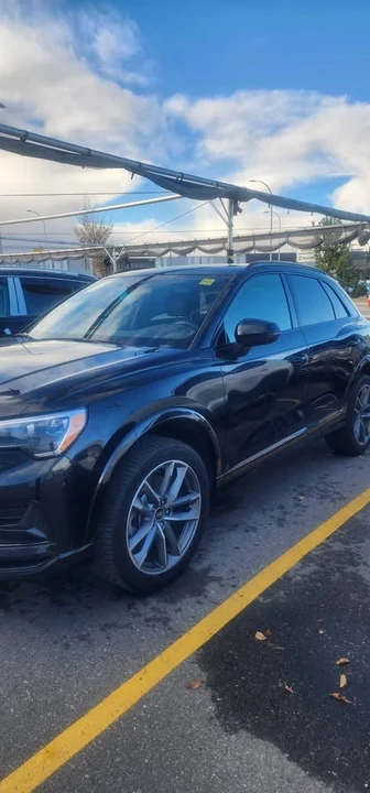 2021 Audi F3 Q3 - Image 2 of 8