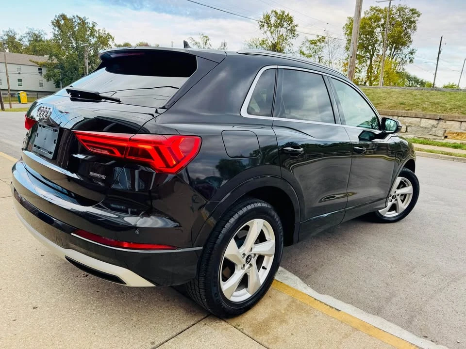 2021 Audi F3 Q3 - Image 3 of 19