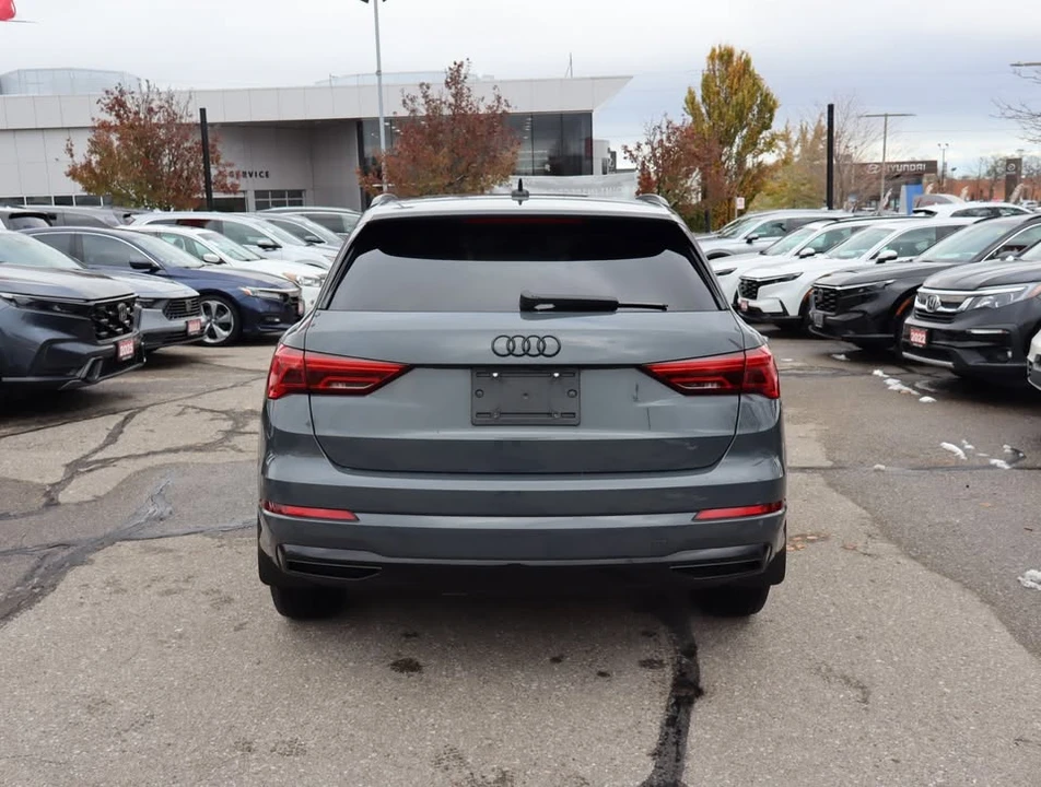 2021 Audi F3 Q3 - Image 2 of 13
