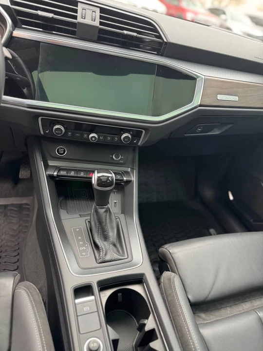 2021 Audi F3 Q3 - Image 9 of 11
