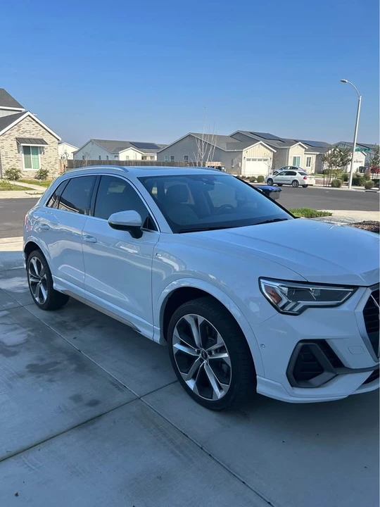 2021 Audi F3 Q3 - Image 2 of 12