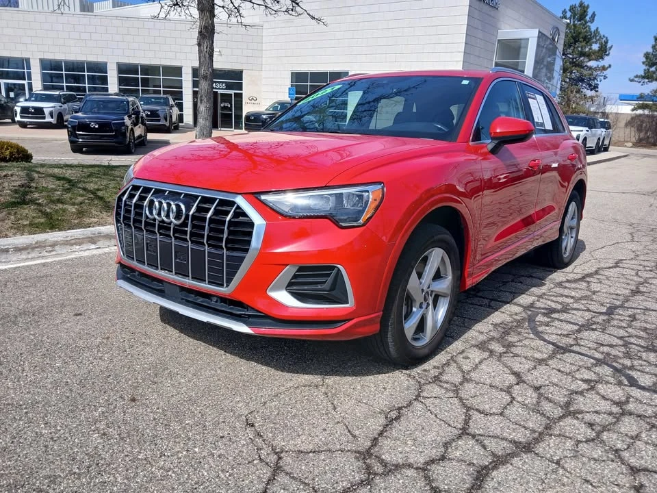 2021 Audi F3 Q3 - Image 2 of 12