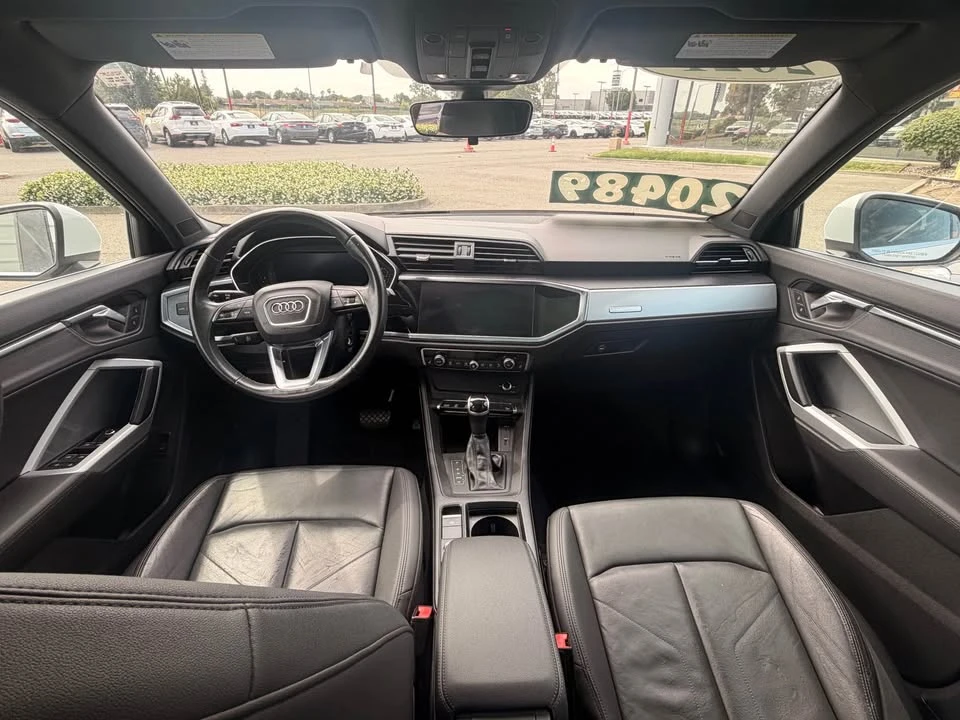 2021 Audi F3 Q3 - Image 2 of 4