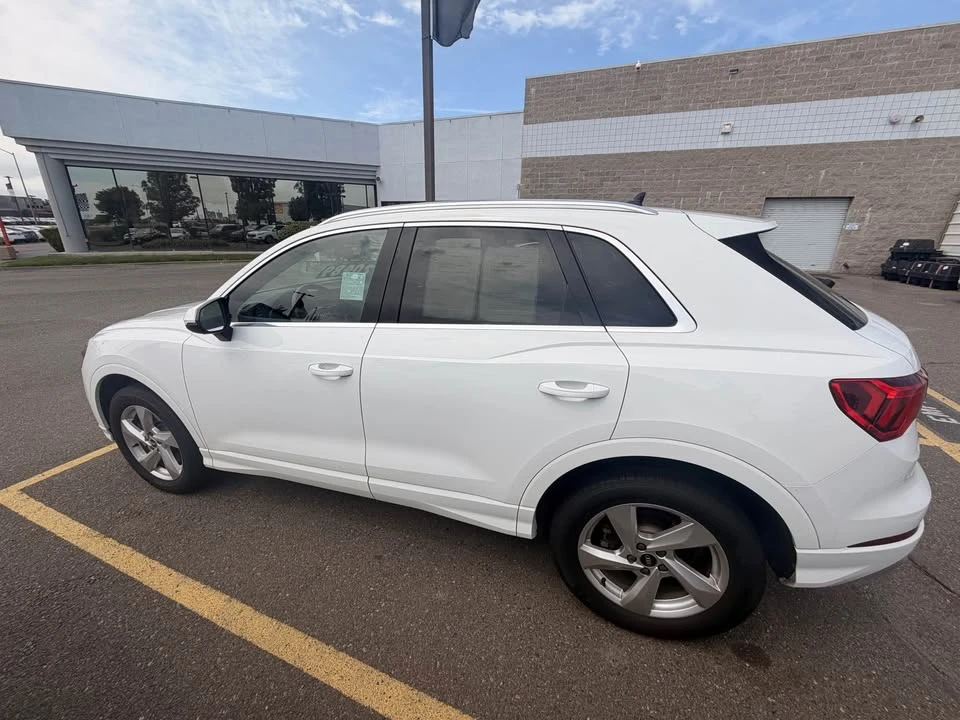 2021 Audi F3 Q3 - Image 4 of 4