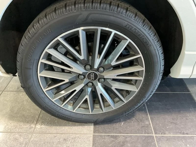 2021 Audi F3 Q3 - Image 6 of 17