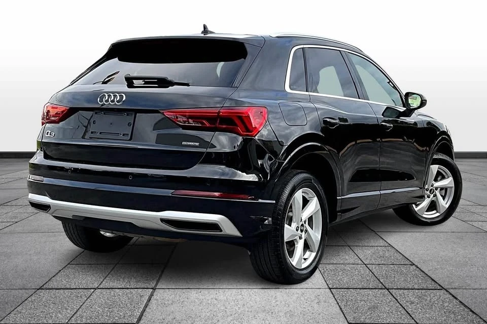 2021 Audi F3 Q3 - Image 2 of 6