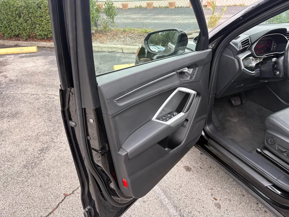 2021 Audi F3 Q3 - Image 7 of 15