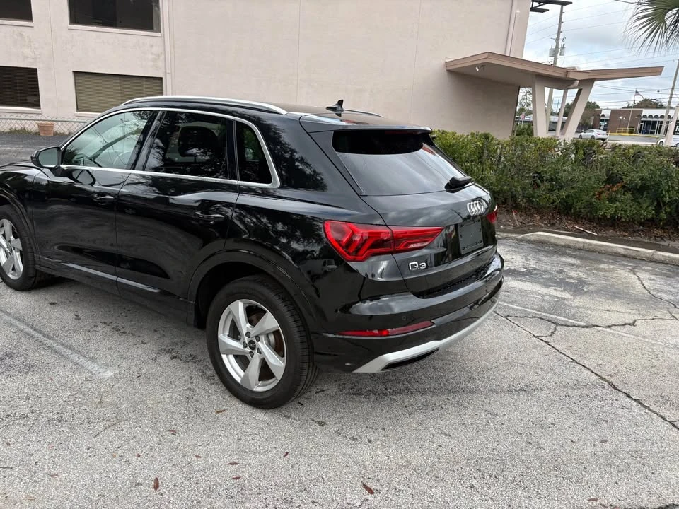 2021 Audi F3 Q3 - Image 3 of 15