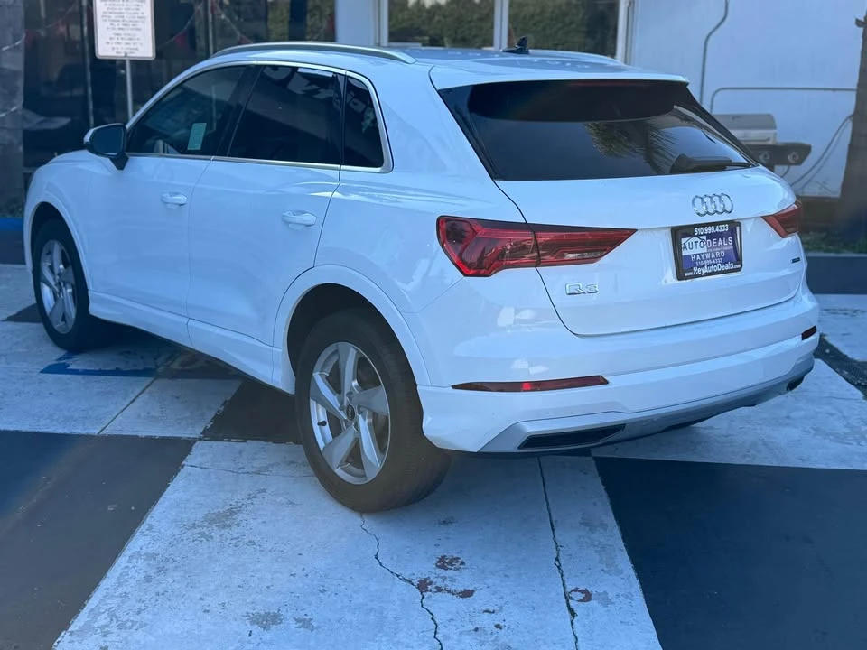 2021 Audi F3 Q3 - Image 3 of 13