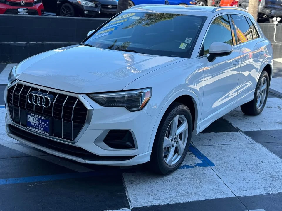 2021 Audi F3 Q3 - Image 2 of 13