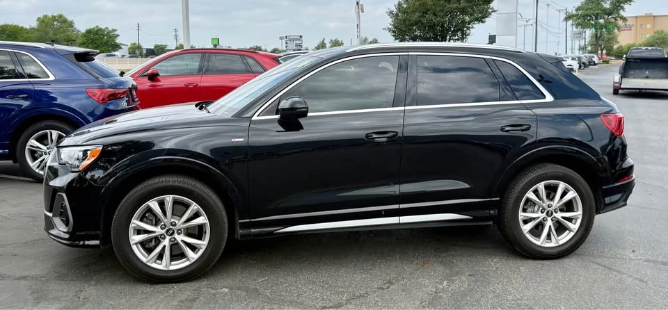 2021 Audi F3 Q3 - Image 2 of 8