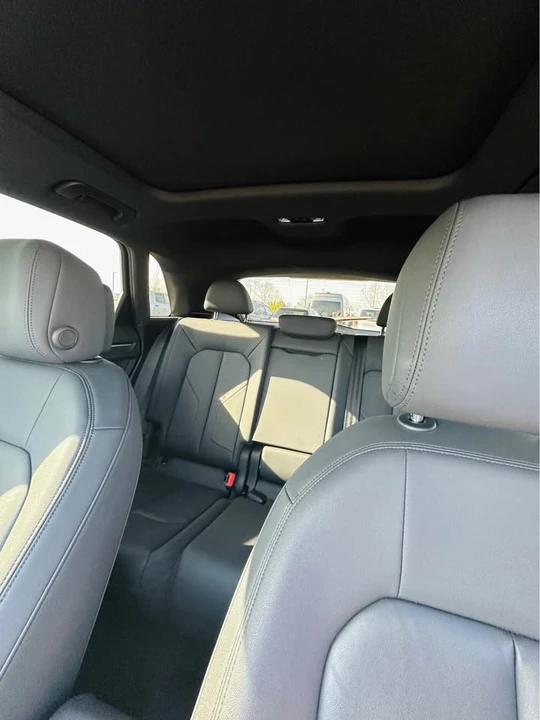 2021 Audi F3 Q3 - Image 3 of 4