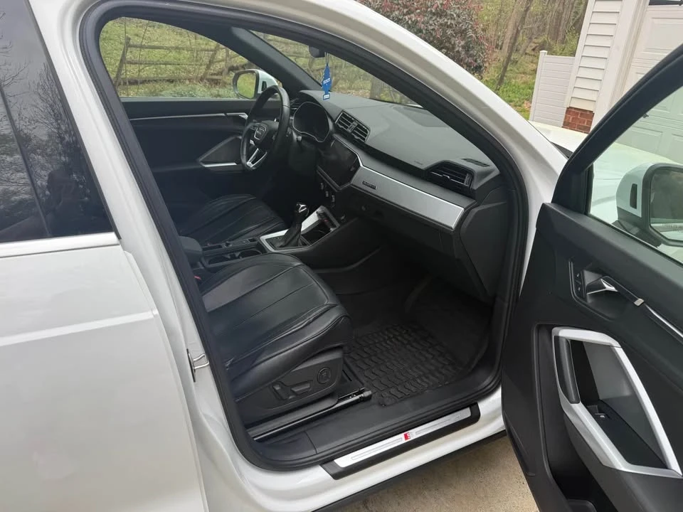 2021 Audi F3 Q3 - Image 8 of 9