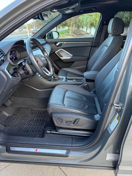 2021 Audi F3 Q3 - Image 2 of 6