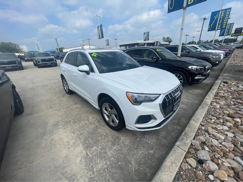 2021 Audi F3 Q3 - Image 3 of 8