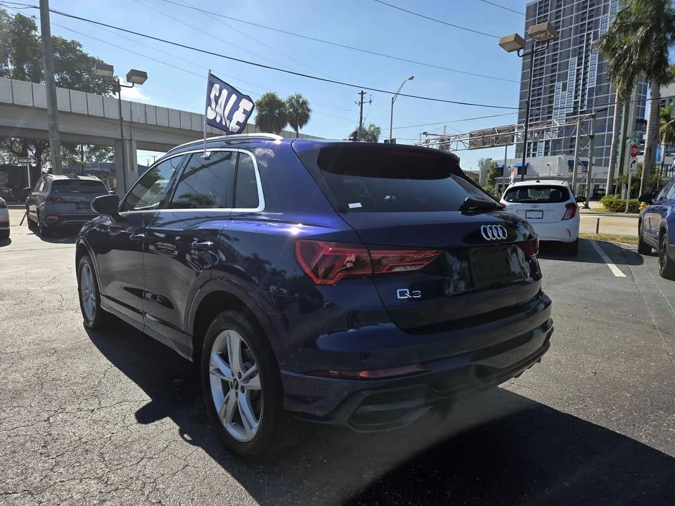 2021 Audi F3 Q3 - Image 3 of 14