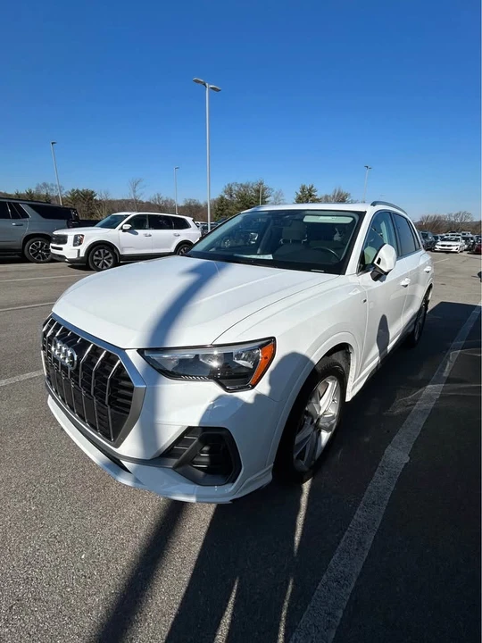 2021 Audi F3 Q3 - Image 2 of 7