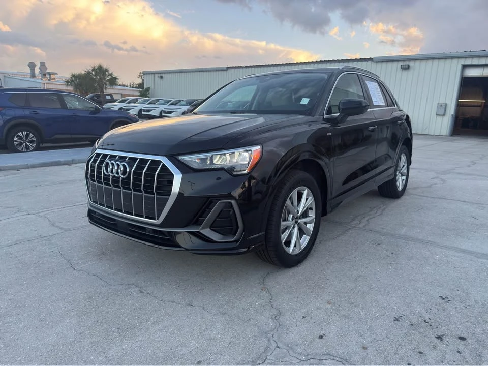 2021 Audi F3 Q3 - Image 3 of 15