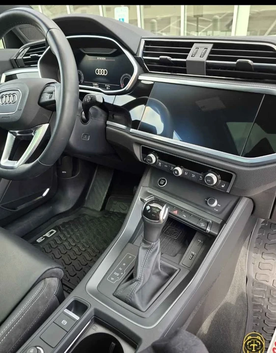 2021 Audi F3 Q3 - Image 2 of 2