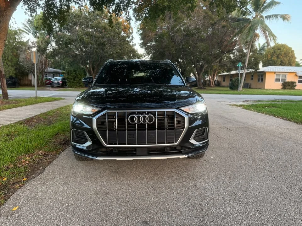 2021 Audi F3 Q3 - Image 2 of 13