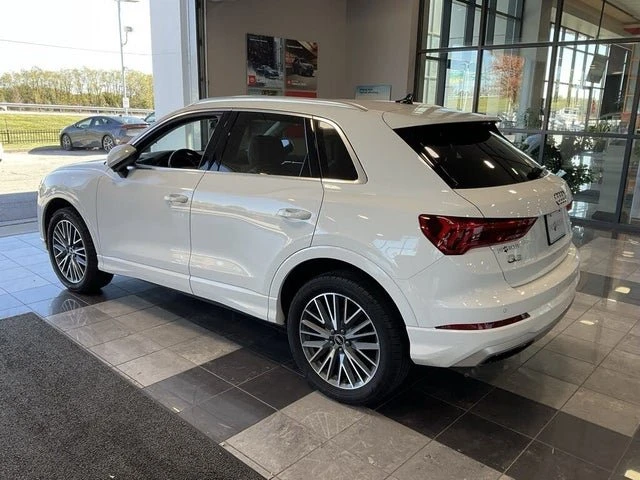 2021 Audi F3 Q3 - Image 4 of 5