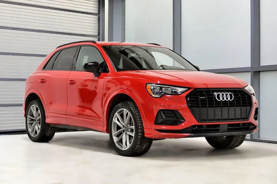 2021 Audi F3 Q3 - Image 1 of 3
