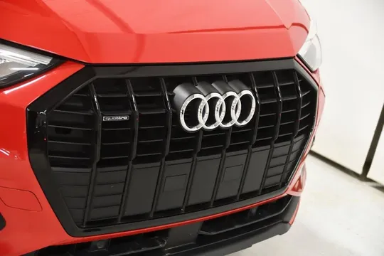 2021 Audi F3 Q3 - Image 3 of 3