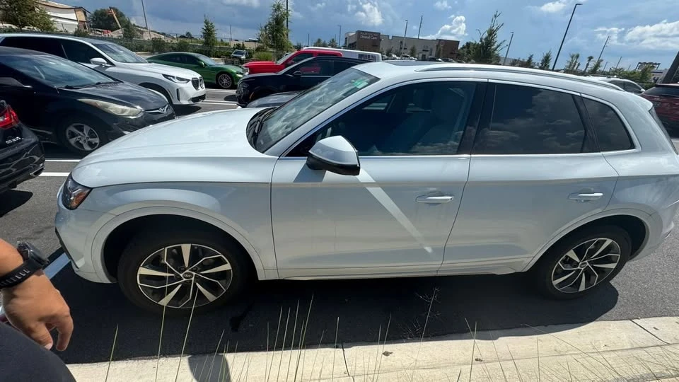 2021 Audi FY Q5 - Image 2 of 5