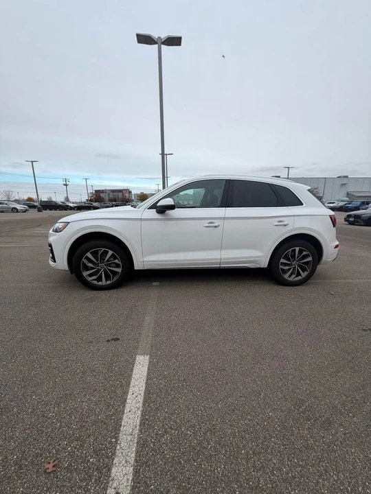 2021 Audi FY Q5 - Image 2 of 9