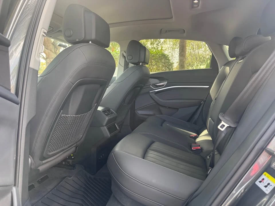 2021 Audi e-tron - Image 9 of 10