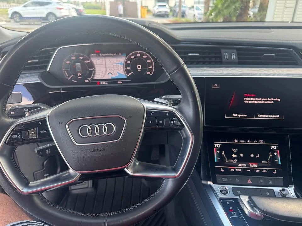 2021 Audi e-tron - Image 6 of 10