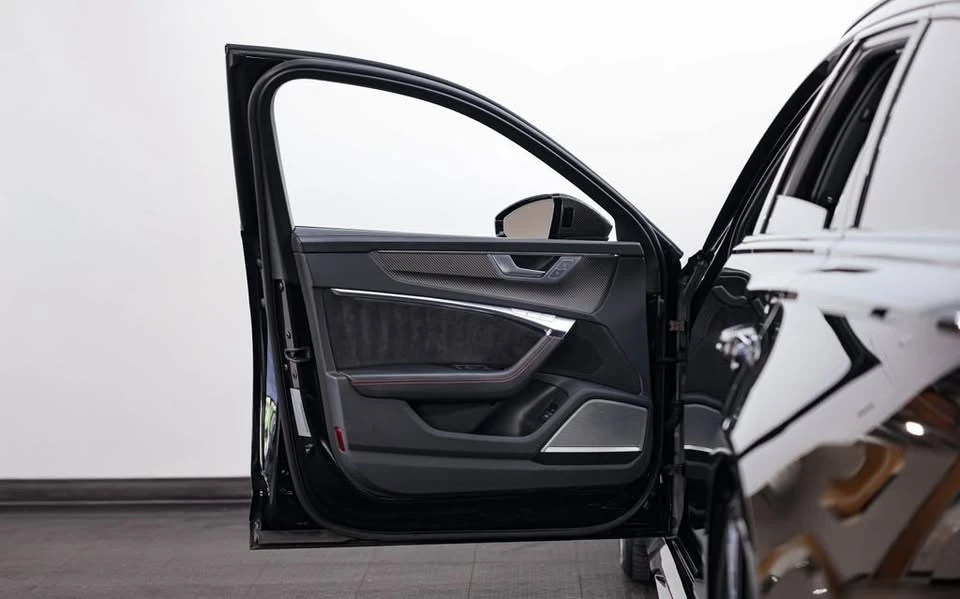 2021 Audi C8 RS6 - Image 17 of 20