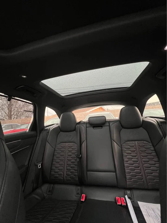 2021 Audi C8 RS6 - Image 8 of 10